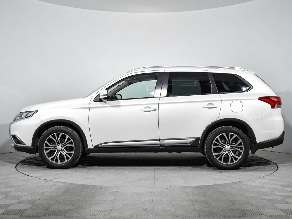 Mitsubishi Outlander 2018 года с пробегом. Фото: #7