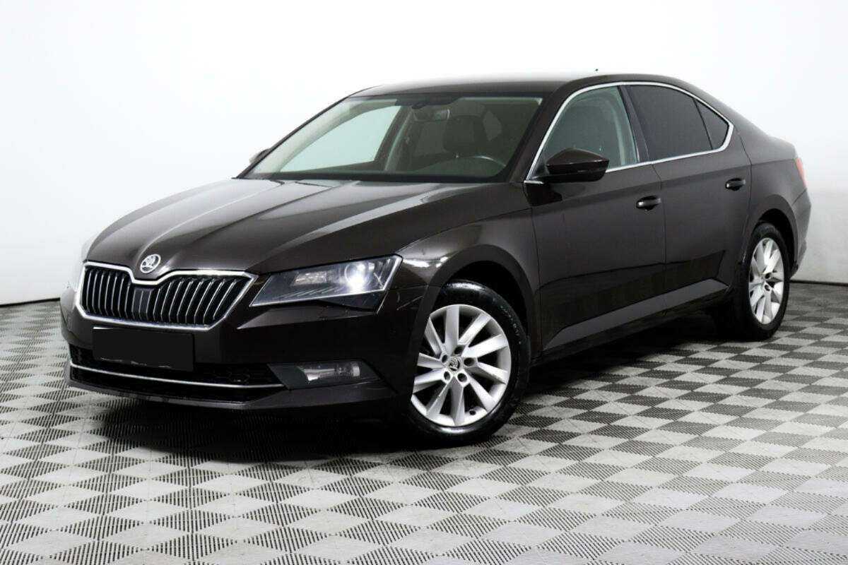 Skoda Superb 2015 года с пробегом. Фото: #0