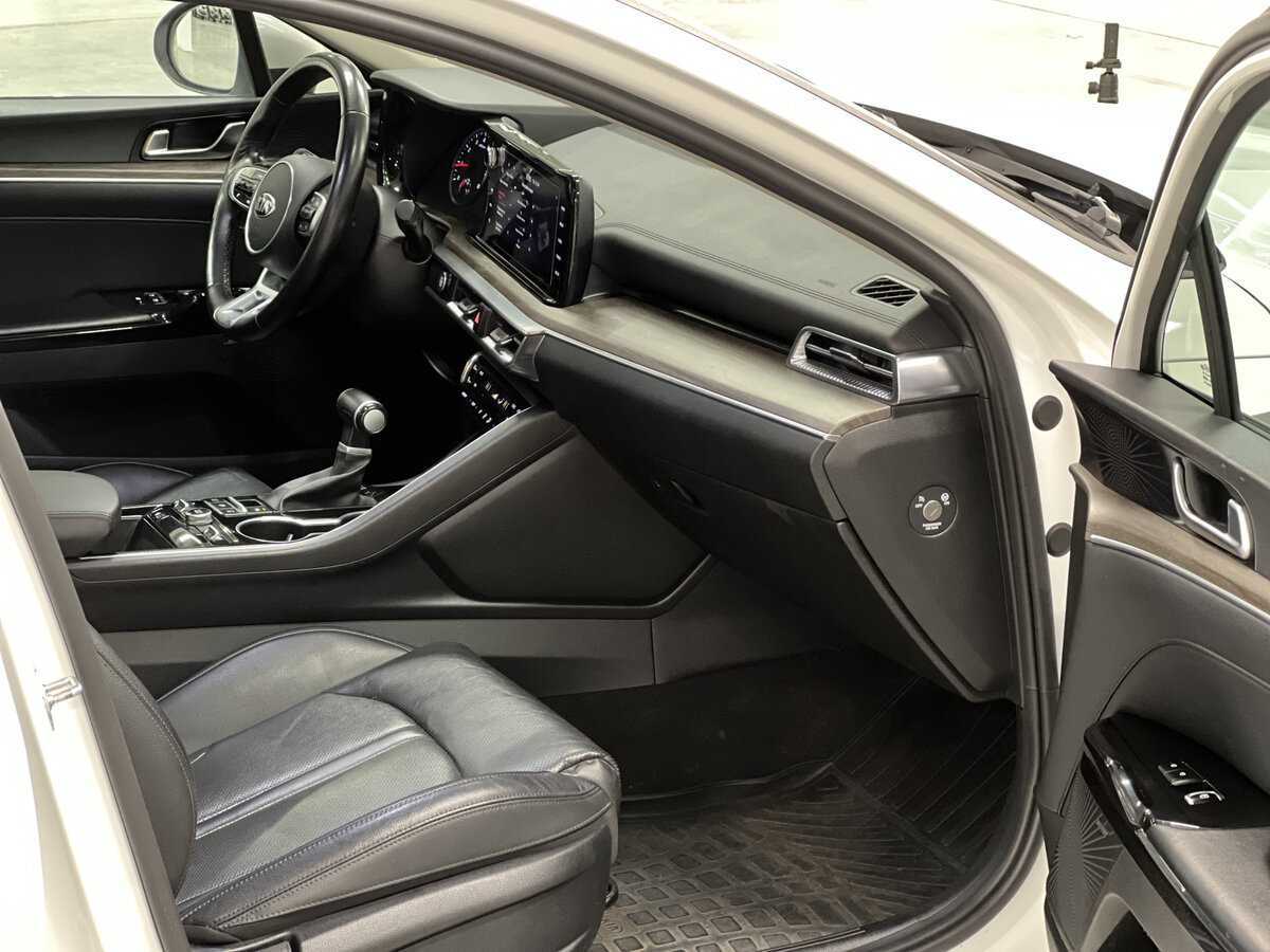 Kia K5 2020 года с пробегом. Фото: #10