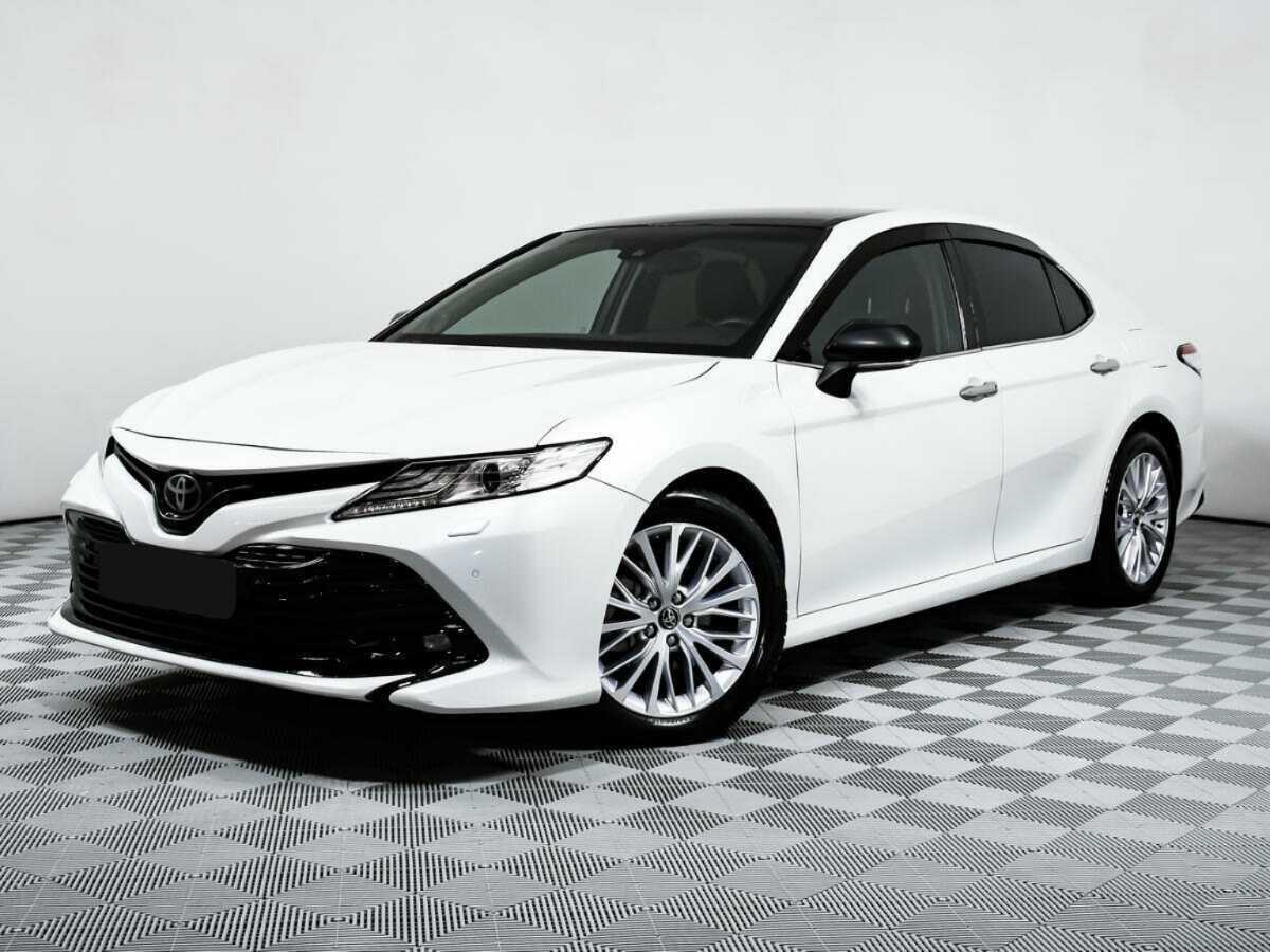 Toyota Camry 2019 года с пробегом. Посмотреть фото