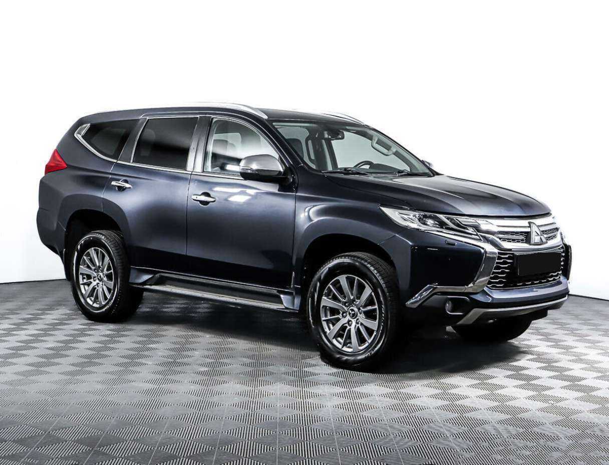 Mitsubishi Pajero Sport 2018 года с пробегом. Фото: #2