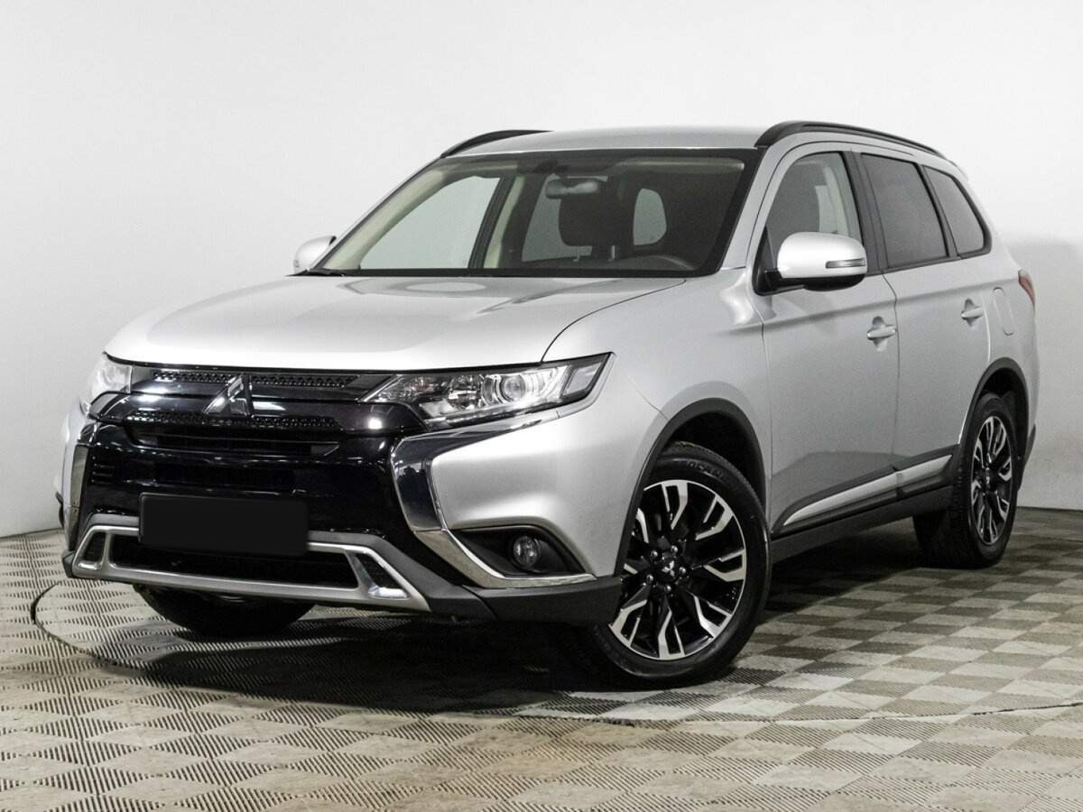 Mitsubishi Outlander 2022 года с пробегом. Посмотреть фото