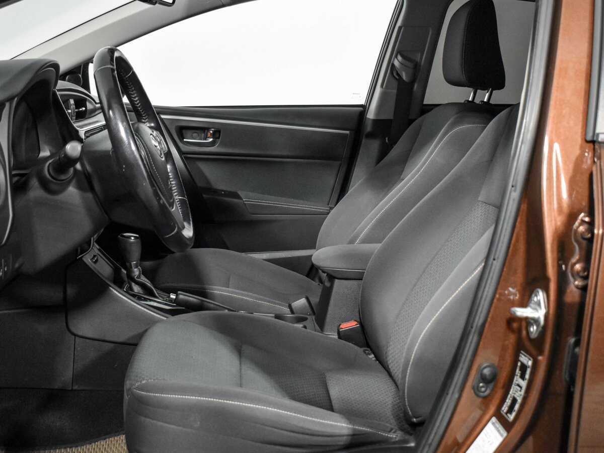 Toyota Corolla 2016 года с пробегом. Фото: #9