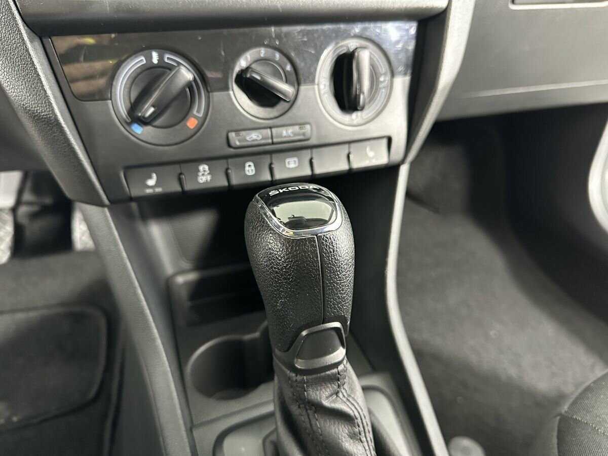 Skoda Rapid 2018 года с пробегом. Фото: #12