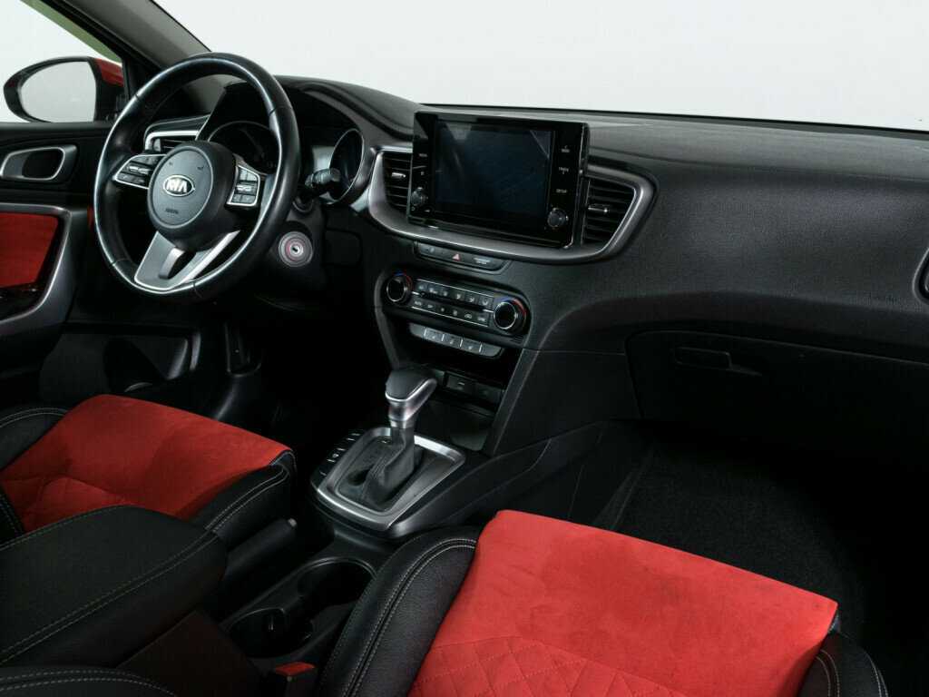 Kia Ceed 2020 года с пробегом. Фото: #7