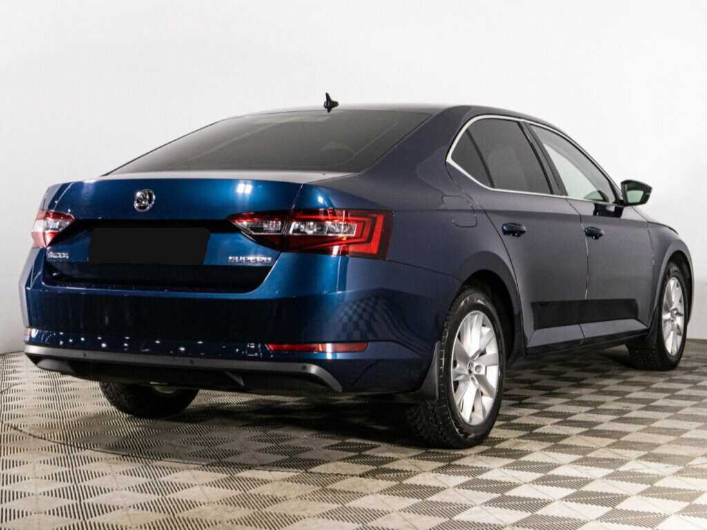 Skoda Superb 2018 года с пробегом. Фото: #4