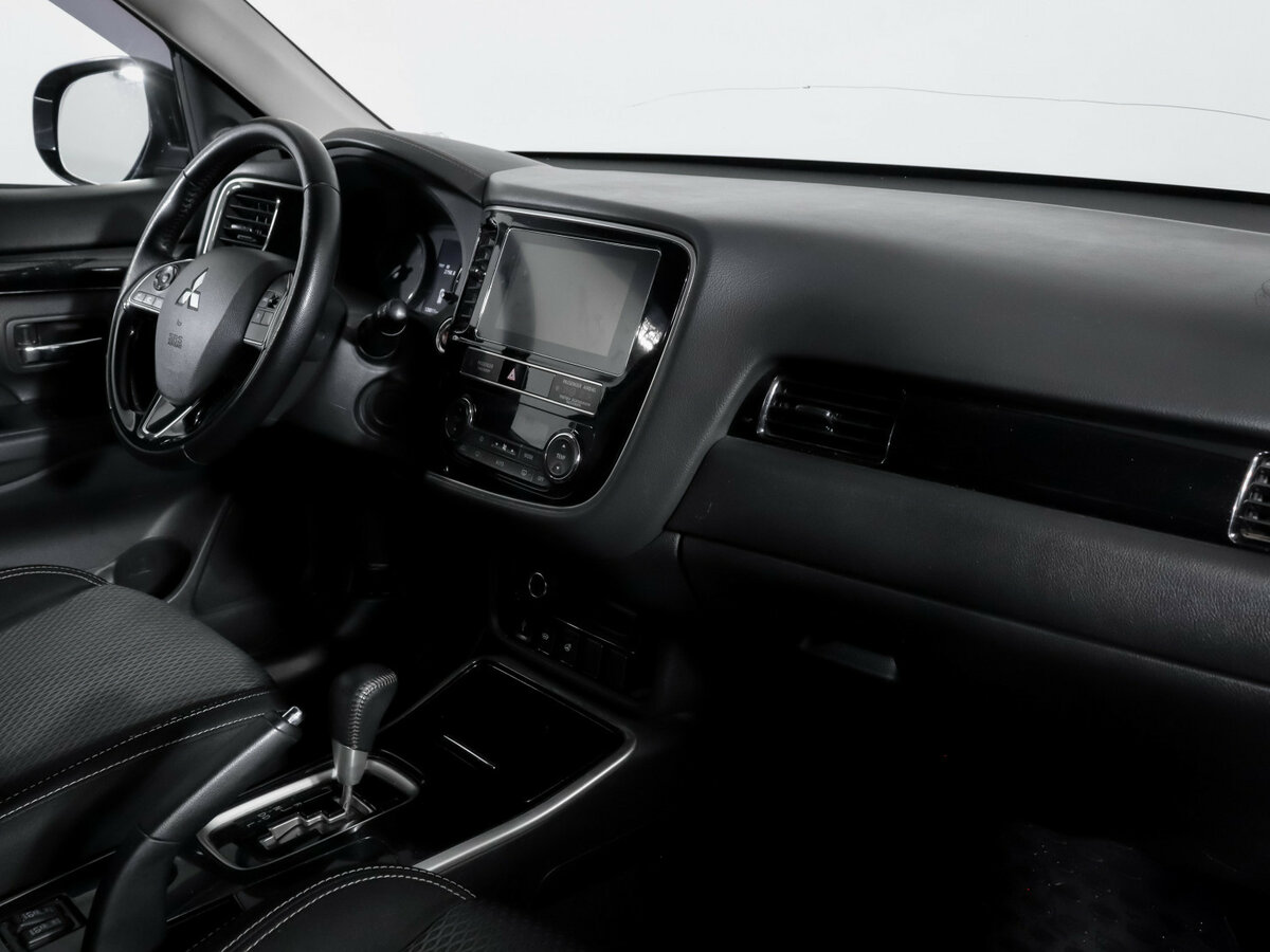 Mitsubishi Outlander 2019 года с пробегом. Фото: #8