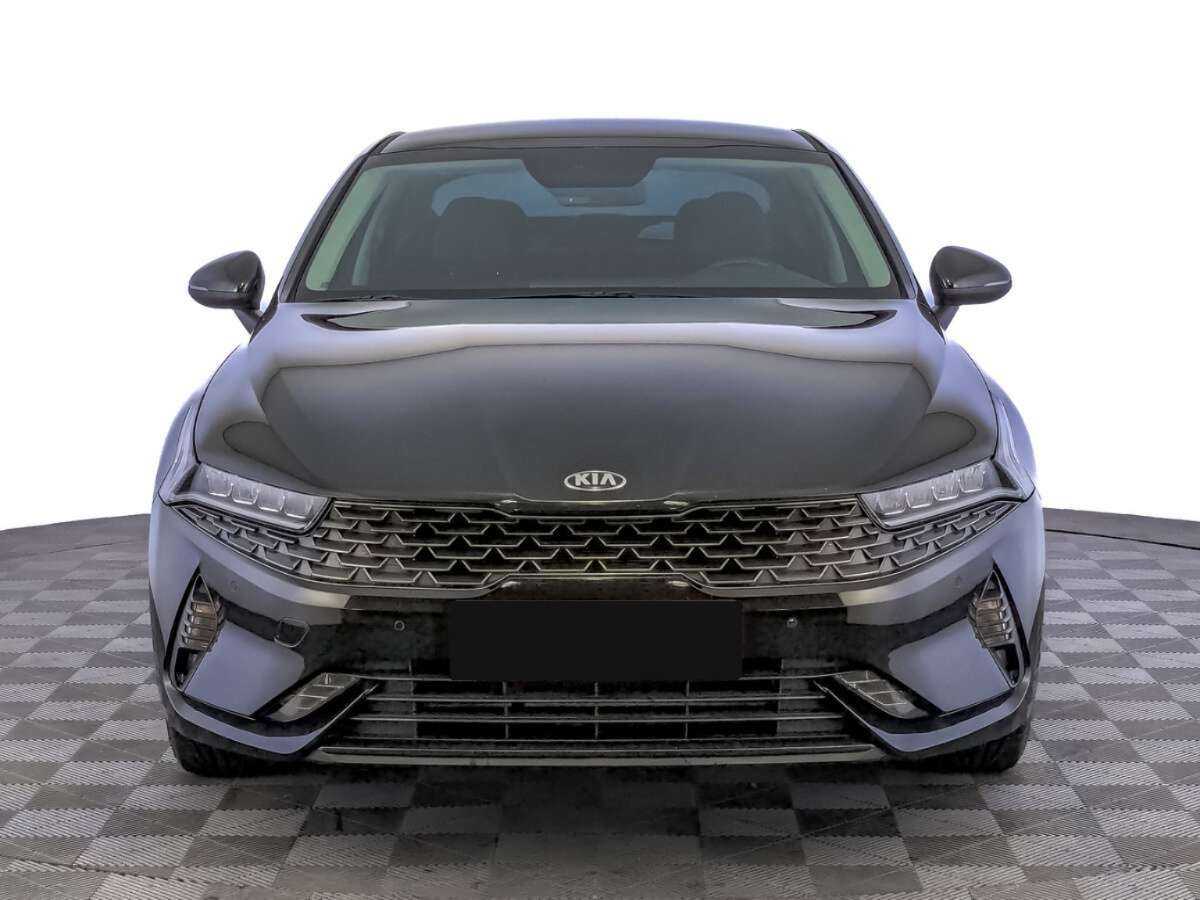 Kia K5 2021 года с пробегом. Фото: #1