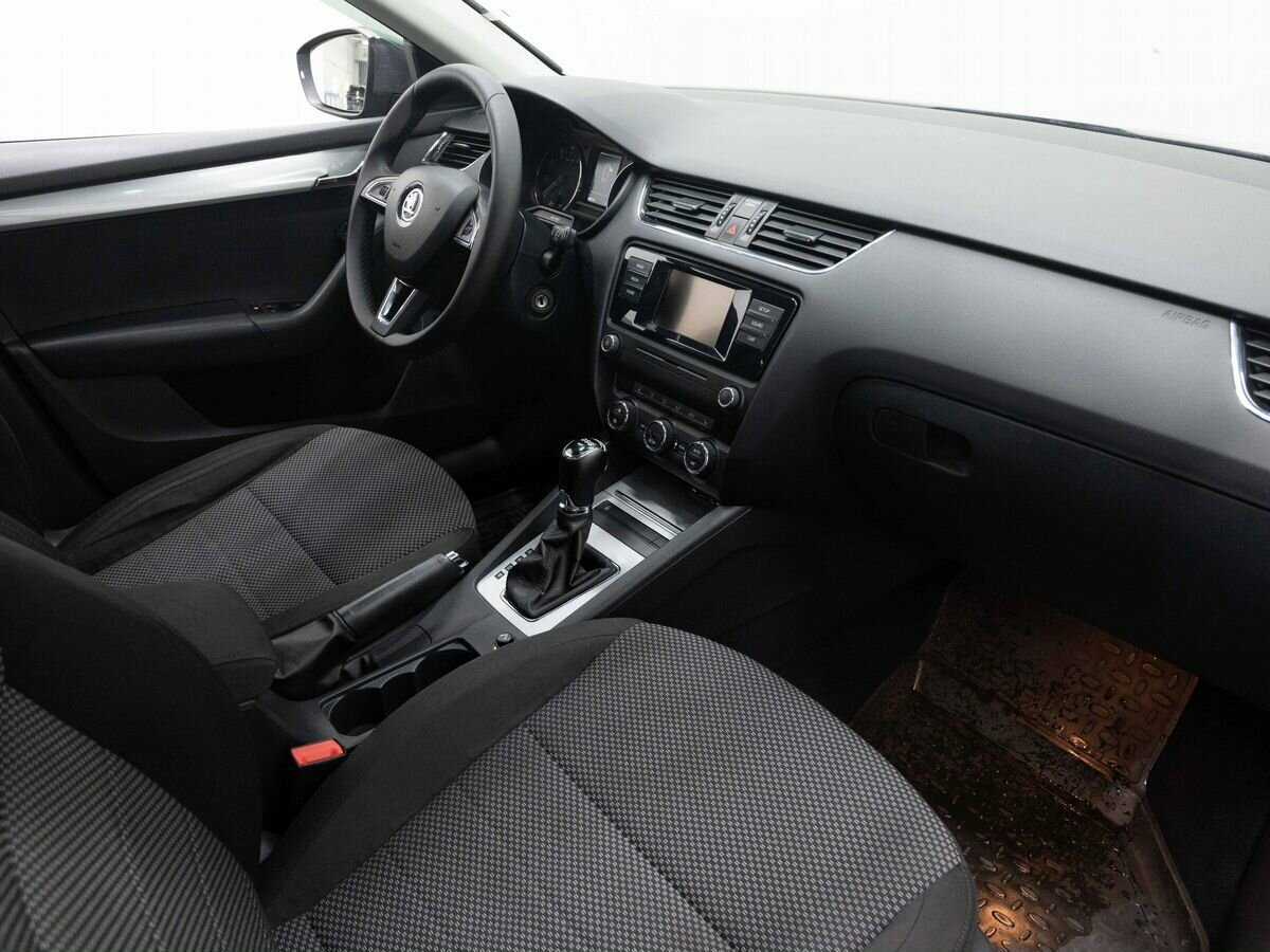 Skoda Octavia 2013 года с пробегом. Фото: #12