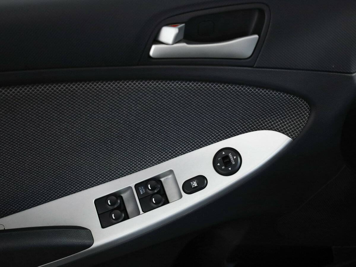 Hyundai Solaris 2013 года с пробегом. Фото: #20