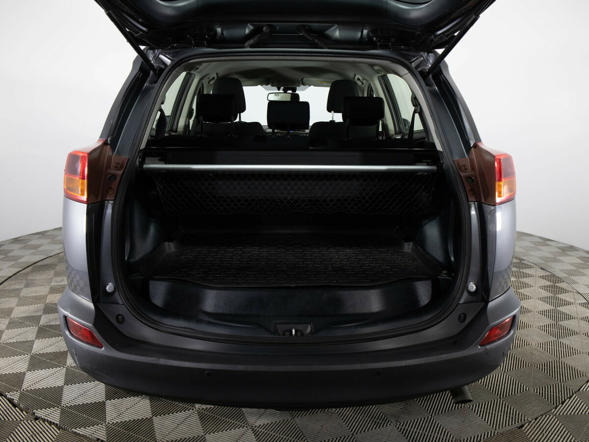 Toyota RAV4 2013 года с пробегом. Фото: #8