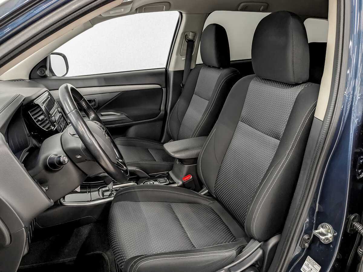 Mitsubishi Outlander 2017 года с пробегом. Фото: #19