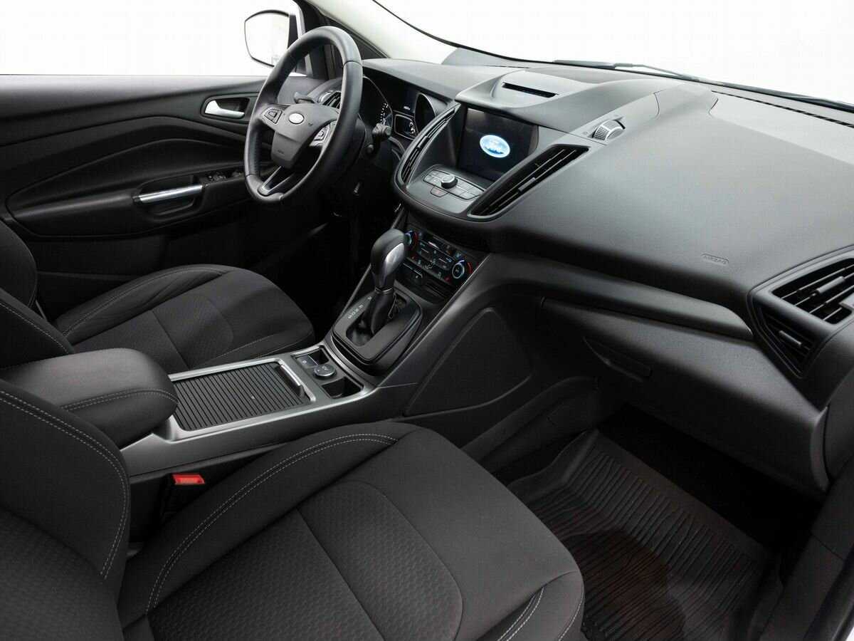 Ford Kuga 2017 года с пробегом. Фото: #12