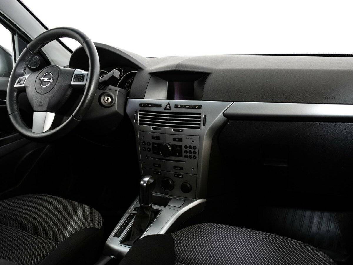 Opel Astra 2014 года с пробегом. Фото: #8