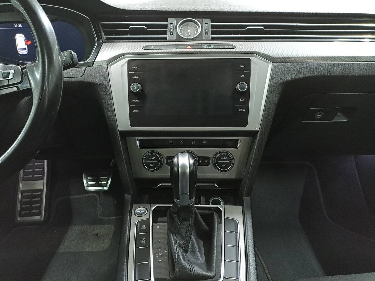 Volkswagen Passat 2018 года с пробегом. Фото: #14