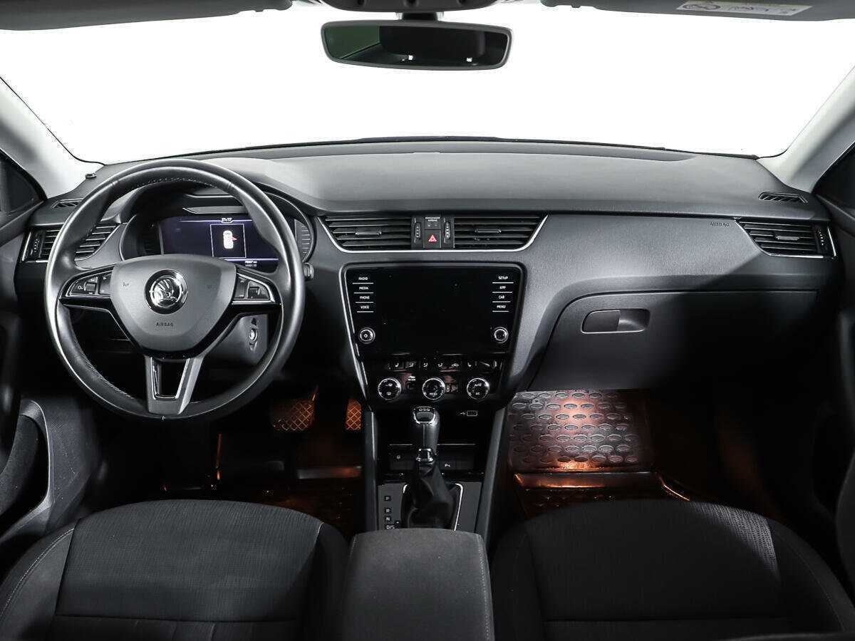 Skoda Octavia 2018 года с пробегом. Фото: #10