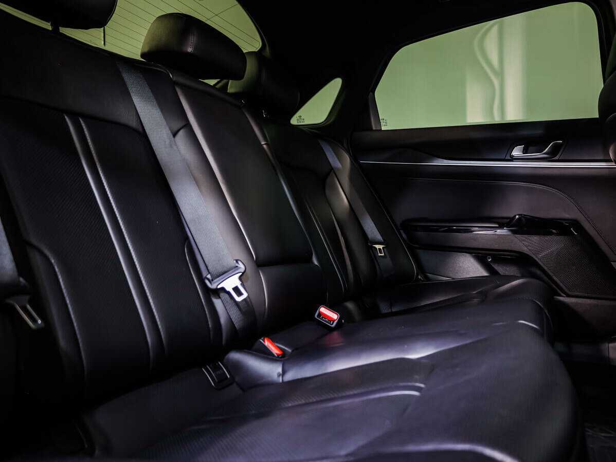 Kia K5 2021 года с пробегом. Фото: #11