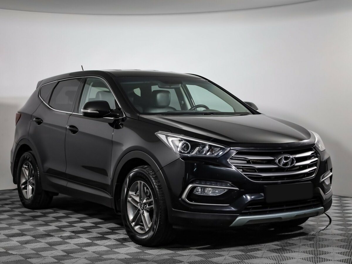 Hyundai Santa Fe 2016 года с пробегом. Фото: #2