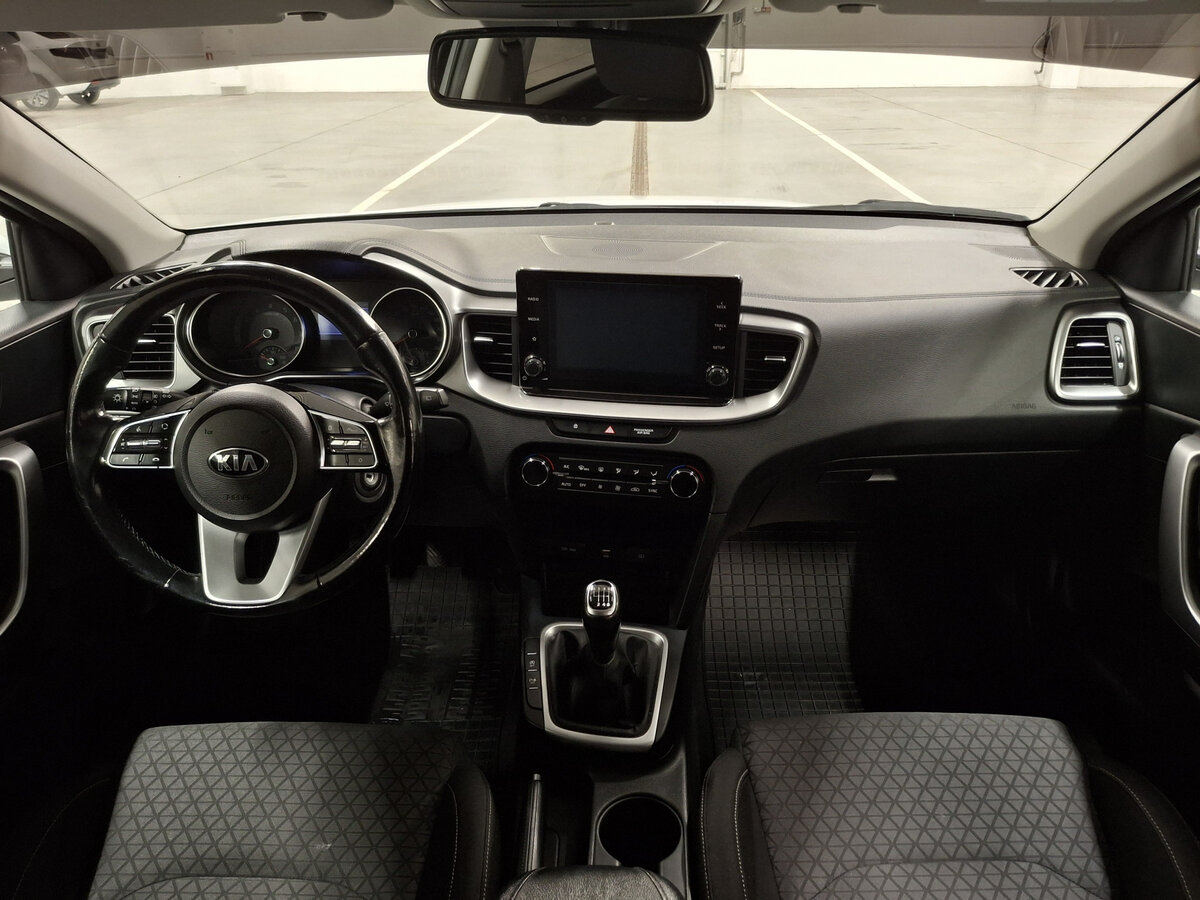 Kia Ceed 2019 года с пробегом. Фото: #13