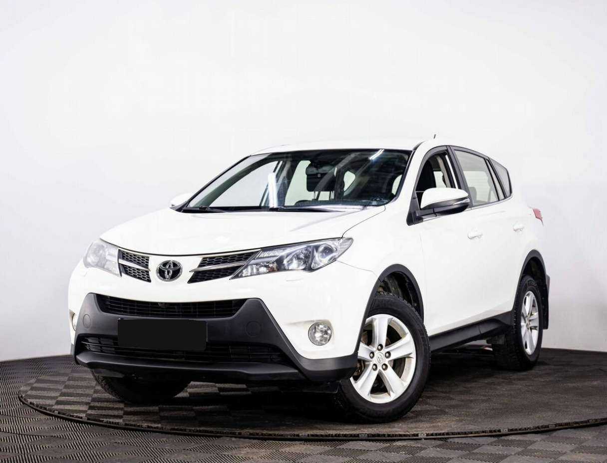 Toyota RAV4 2013 года с пробегом. Посмотреть фото
