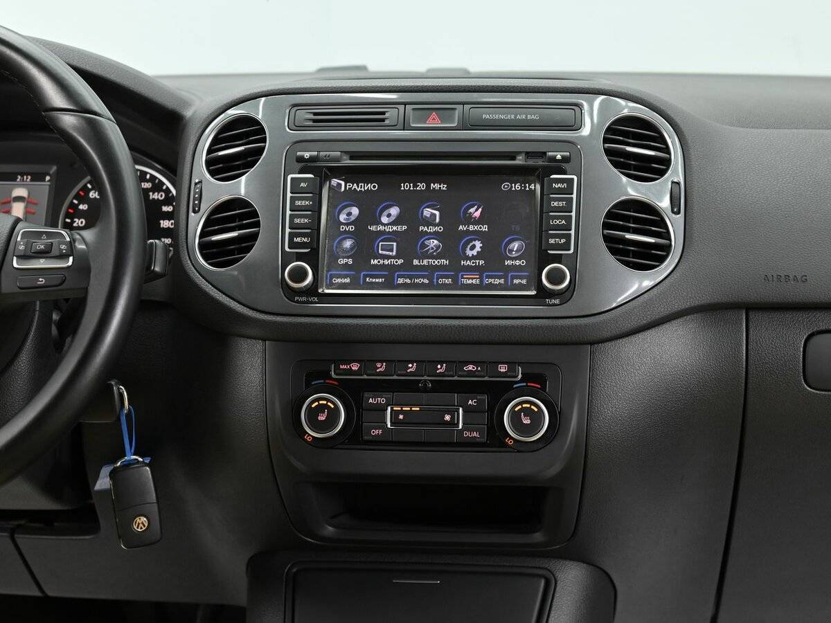 Volkswagen Tiguan 2012 года с пробегом. Фото: #9