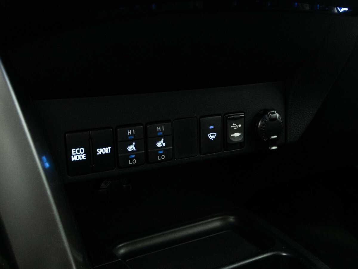 Toyota RAV4 2016 года с пробегом. Фото: #16