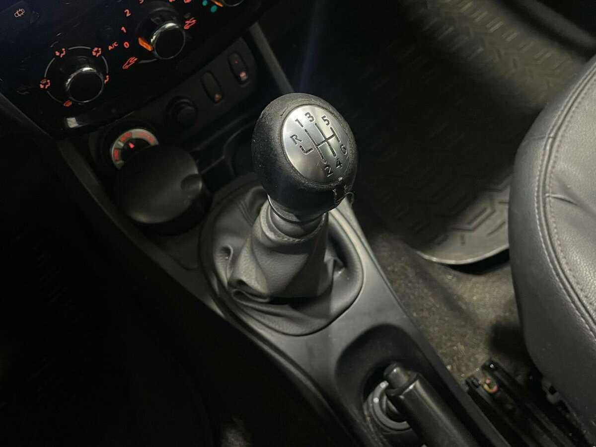 Nissan Terrano 2015 года с пробегом. Фото: #9