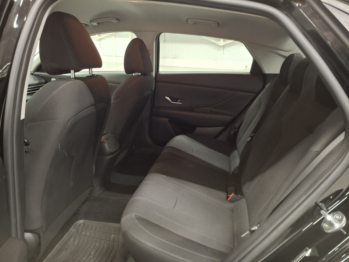 Hyundai Elantra 2020 года с пробегом. Фото: #11