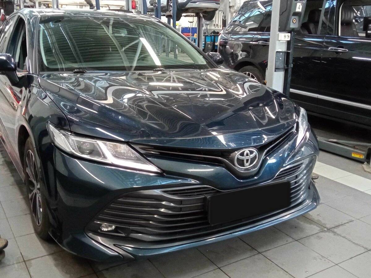 Toyota Camry 2020 года с пробегом. Фото: #1