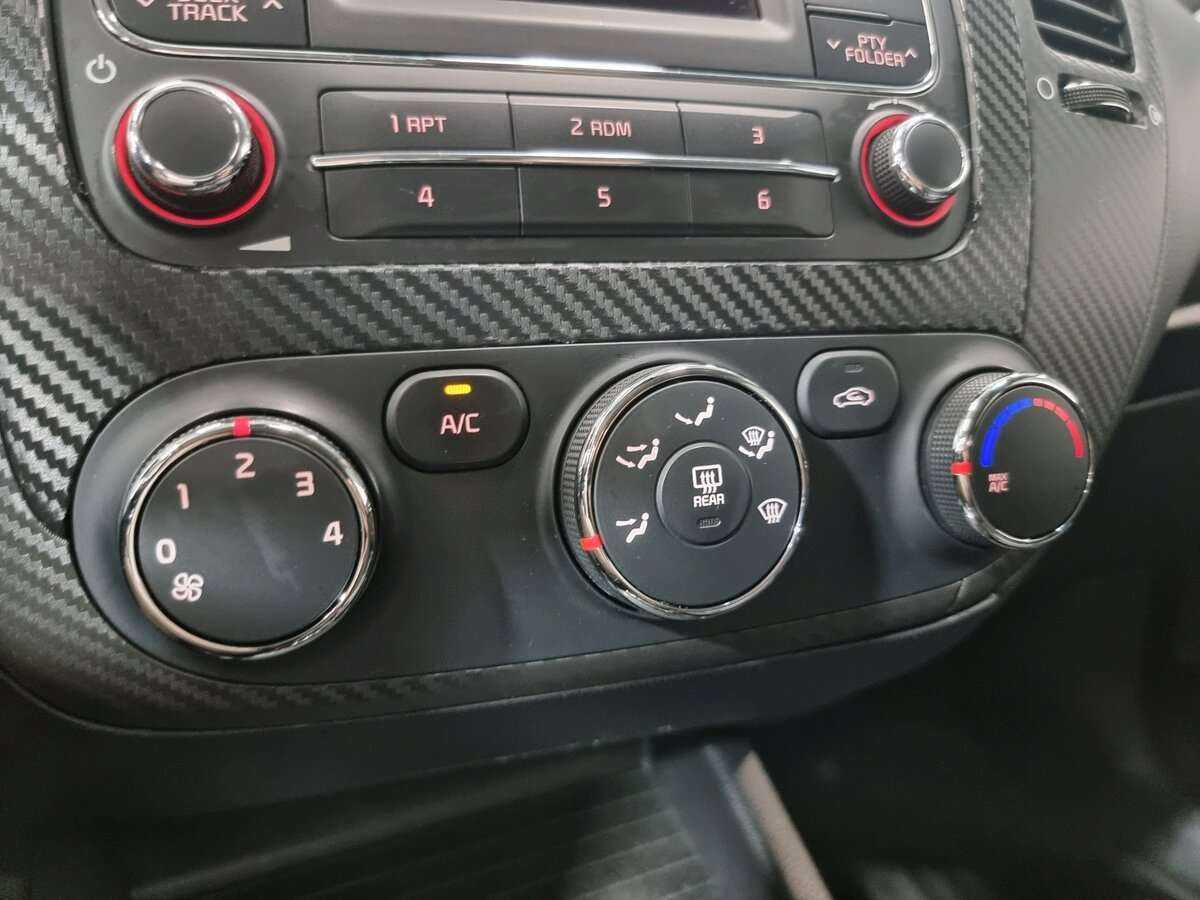 Kia Cerato 2014 года с пробегом. Фото: #15