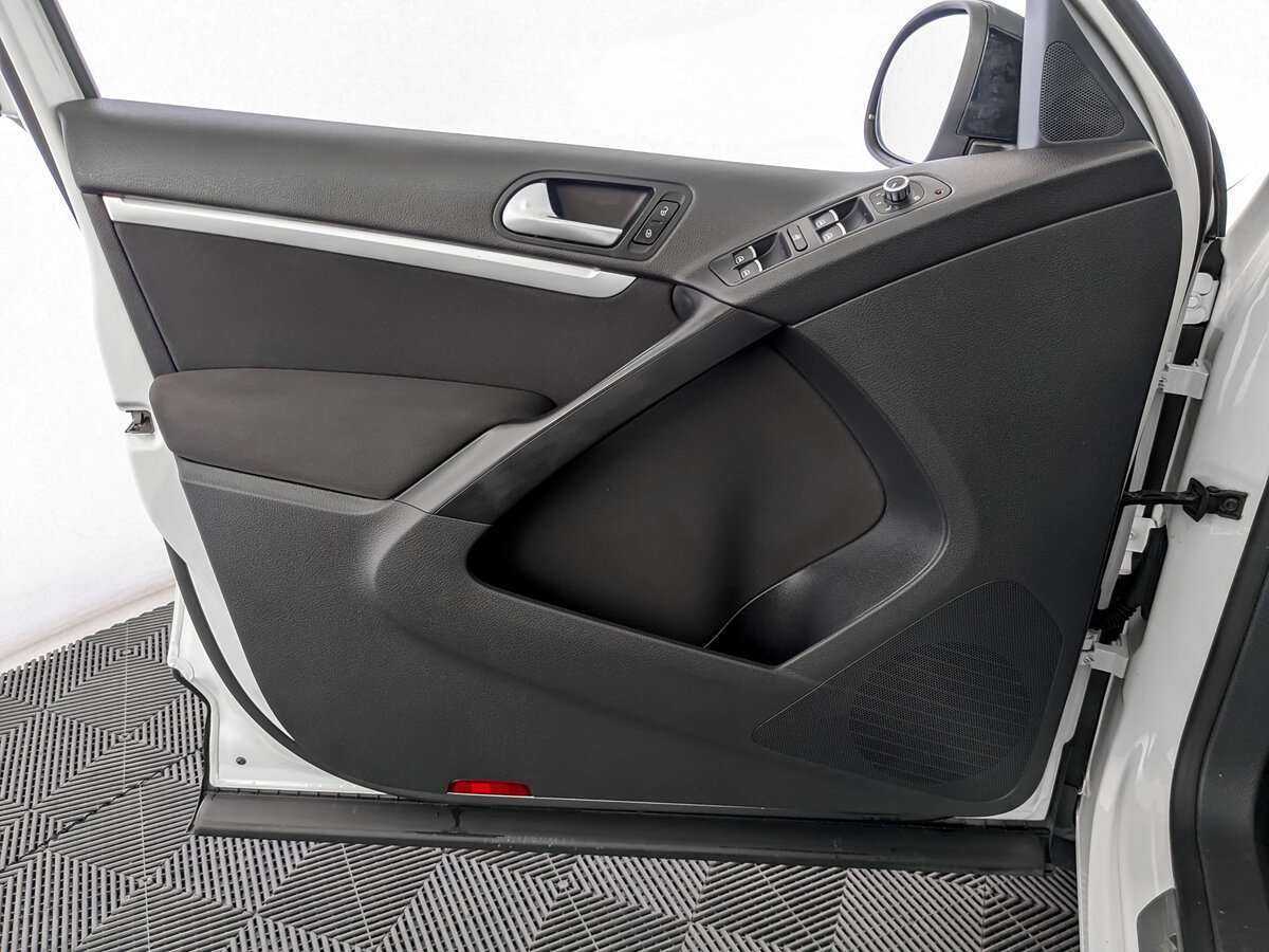 Volkswagen Tiguan 2013 года с пробегом. Фото: #14