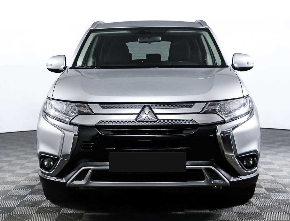 Mitsubishi Outlander 2019 года с пробегом. Фото: #1