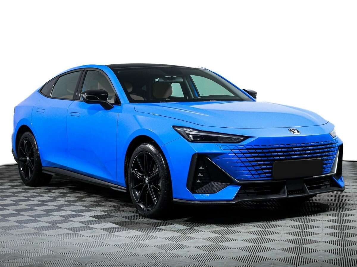 Changan UNI-V 2022 года с пробегом. Фото: #2