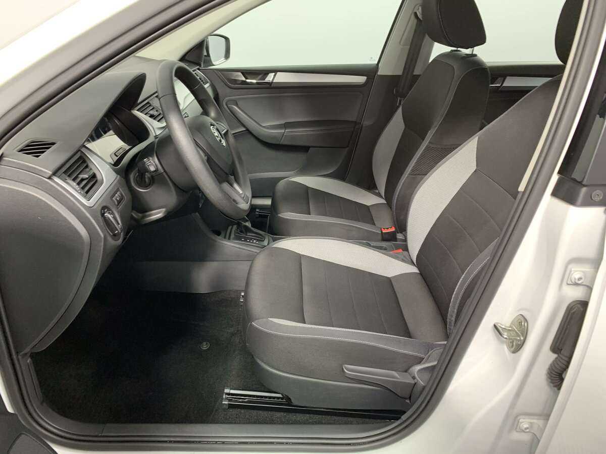 Skoda Rapid 2019 года с пробегом. Фото: #12