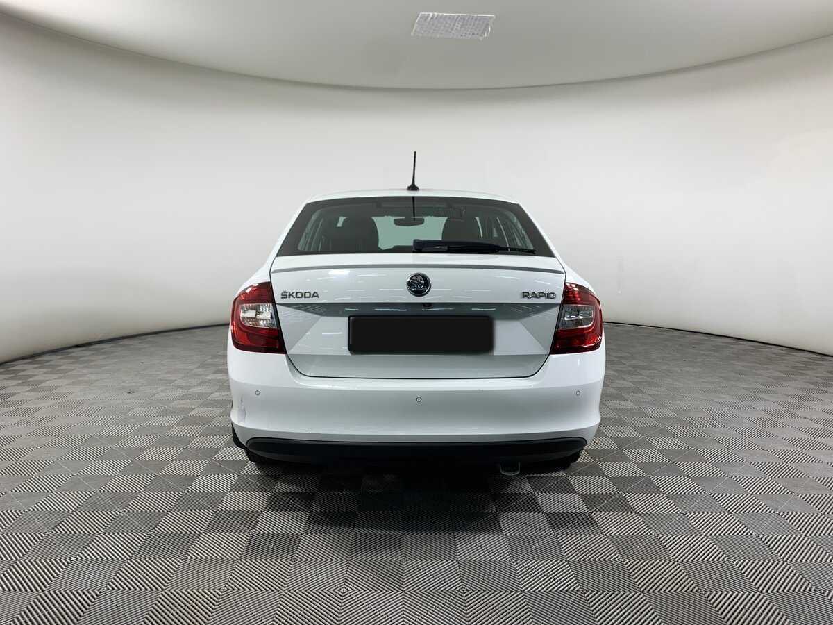 Skoda Rapid 2018 года с пробегом. Фото: #5