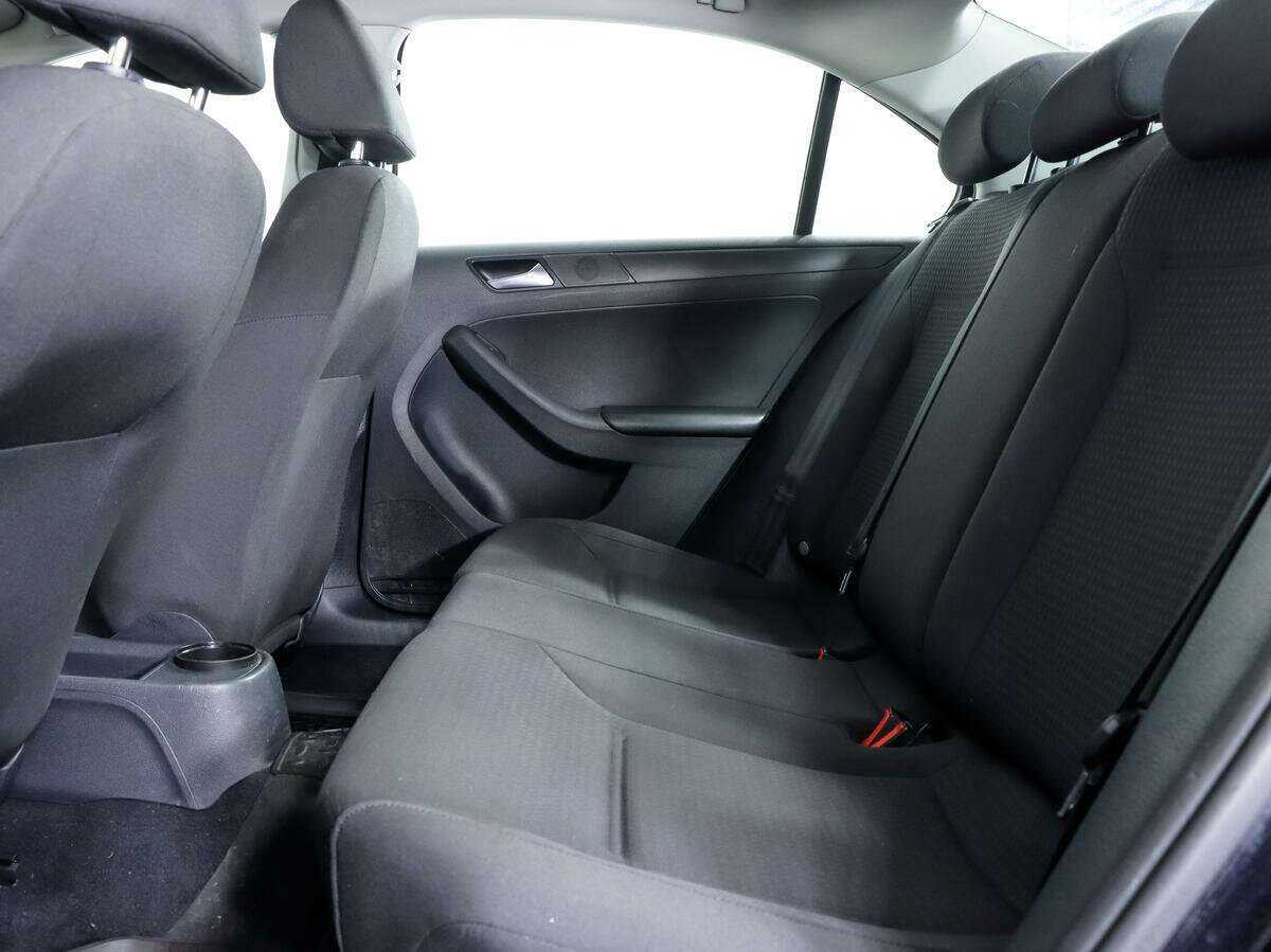 Volkswagen Jetta 2015 года с пробегом. Фото: #10