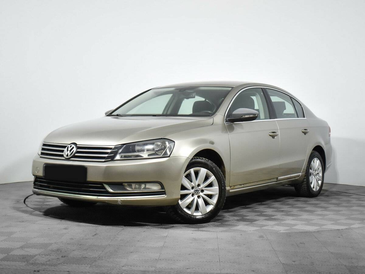 Volkswagen Passat 2012 года с пробегом. Посмотреть фото