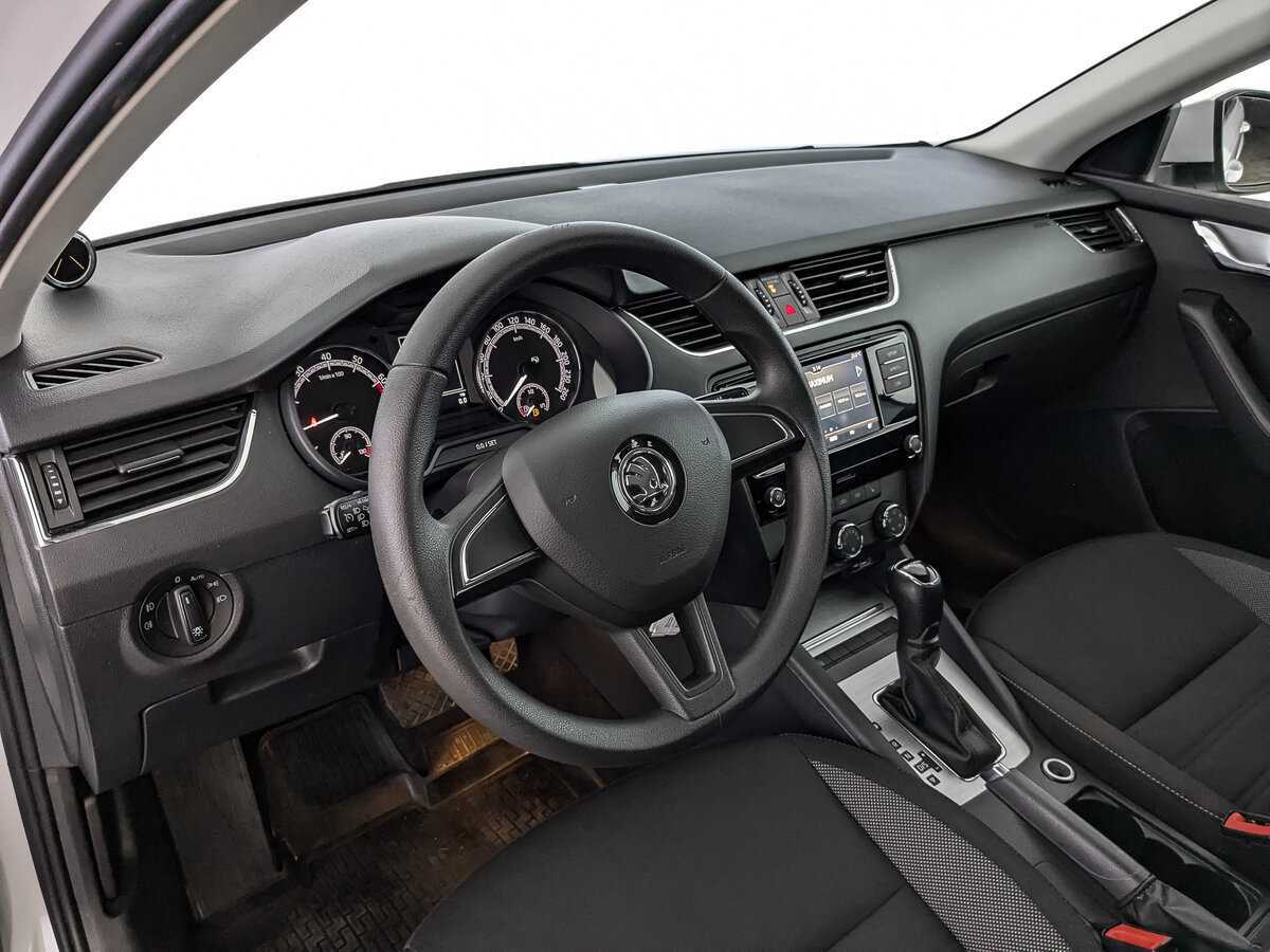 Skoda Octavia 2019 года с пробегом. Фото: #14