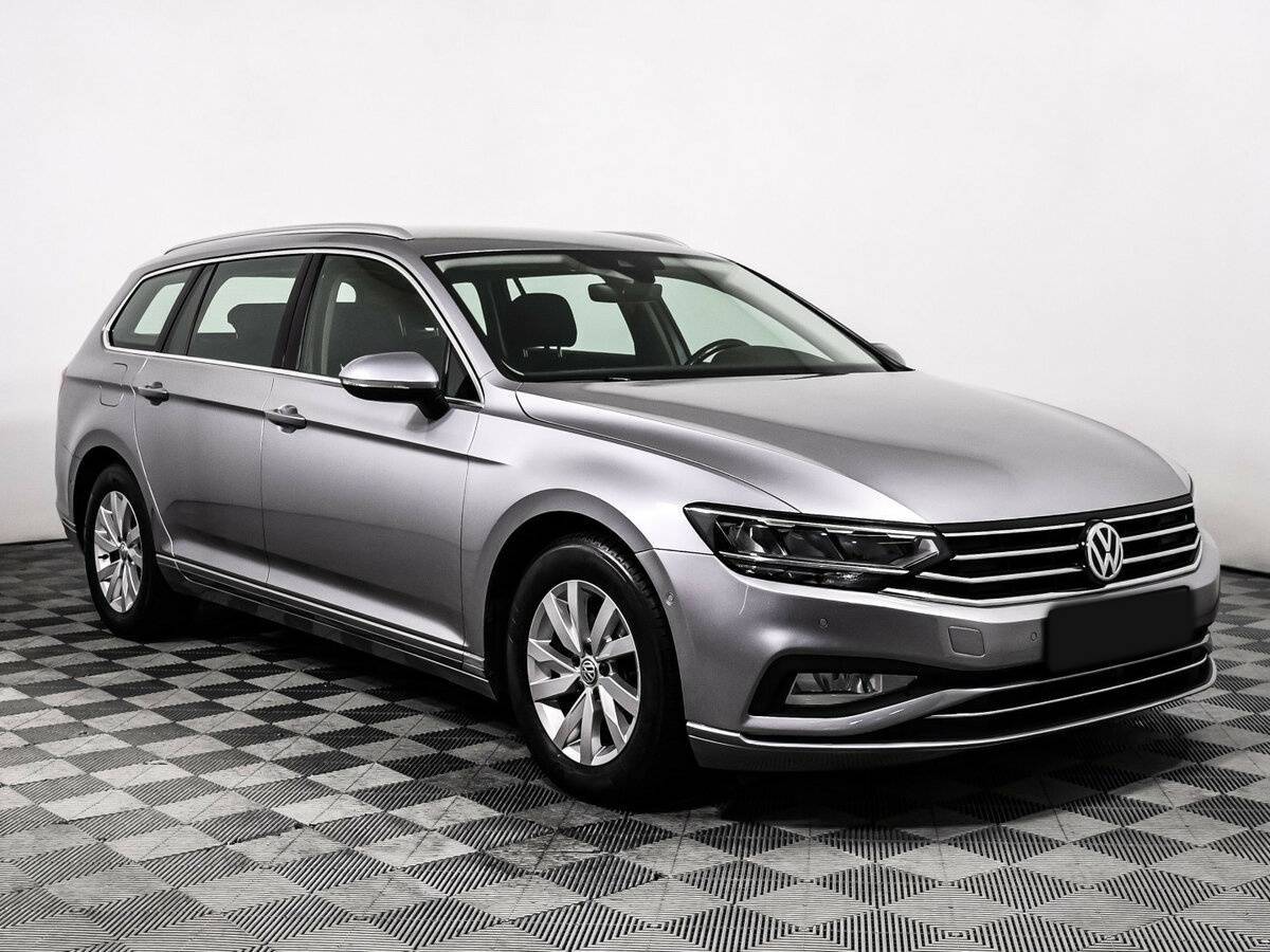 Volkswagen Passat 2019 года с пробегом. Фото: #2
