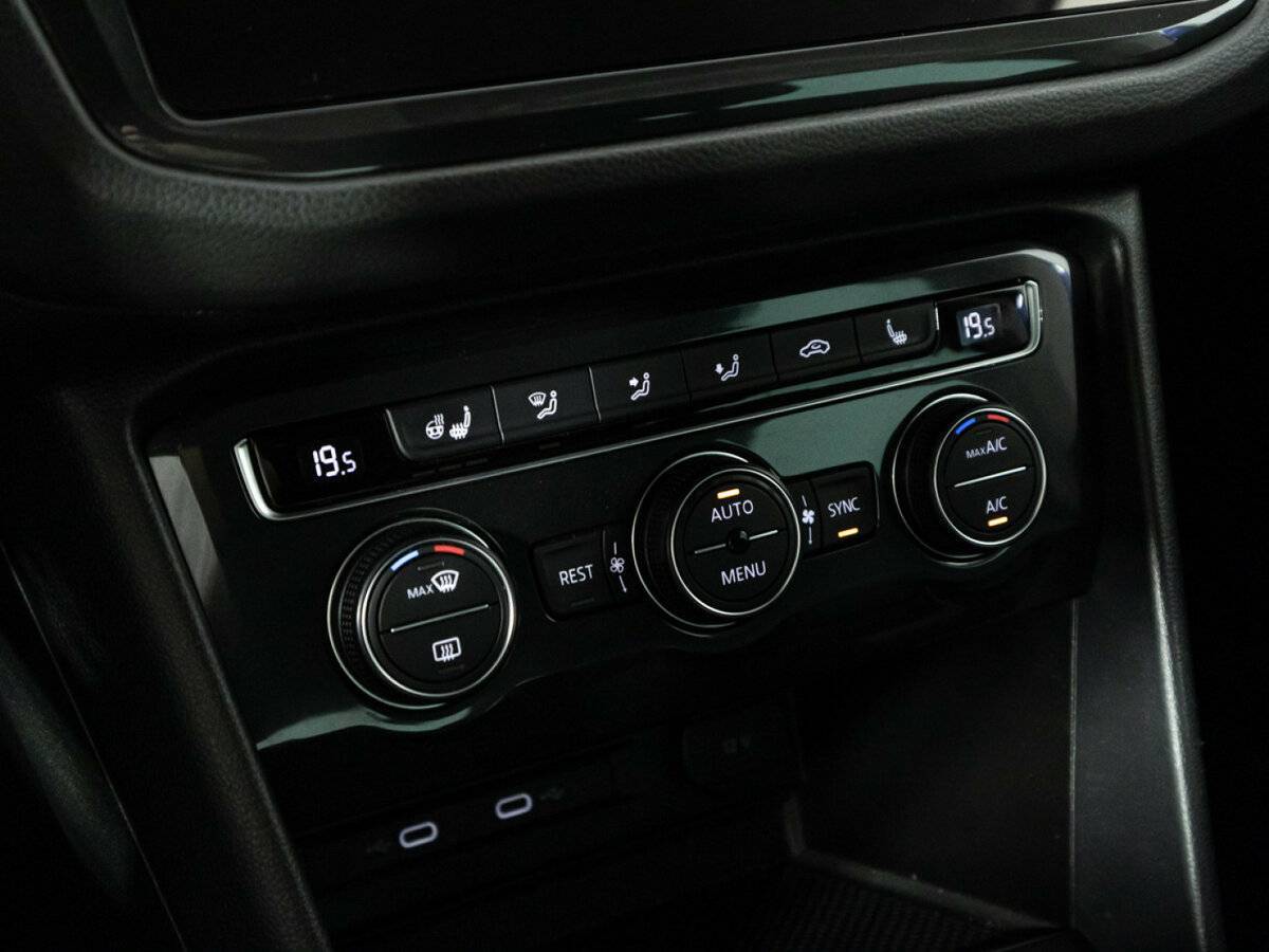 Volkswagen Tiguan 2018 года с пробегом. Фото: #22