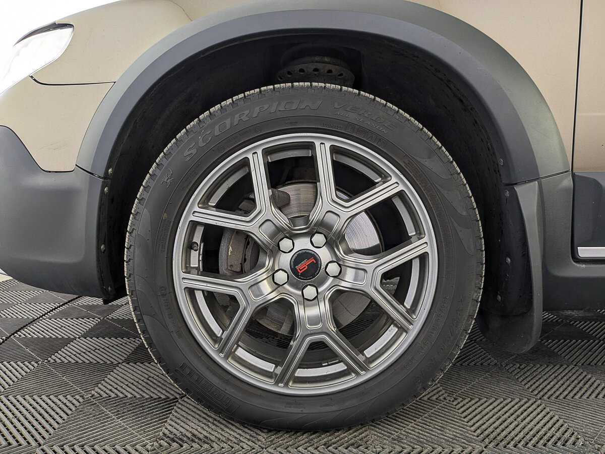 Volvo XC70 2015 года с пробегом. Фото: #11