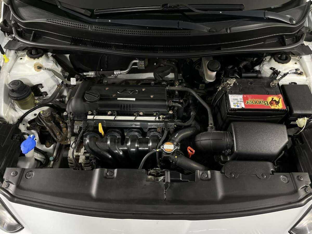 Hyundai Solaris 2012 года с пробегом. Фото: #15