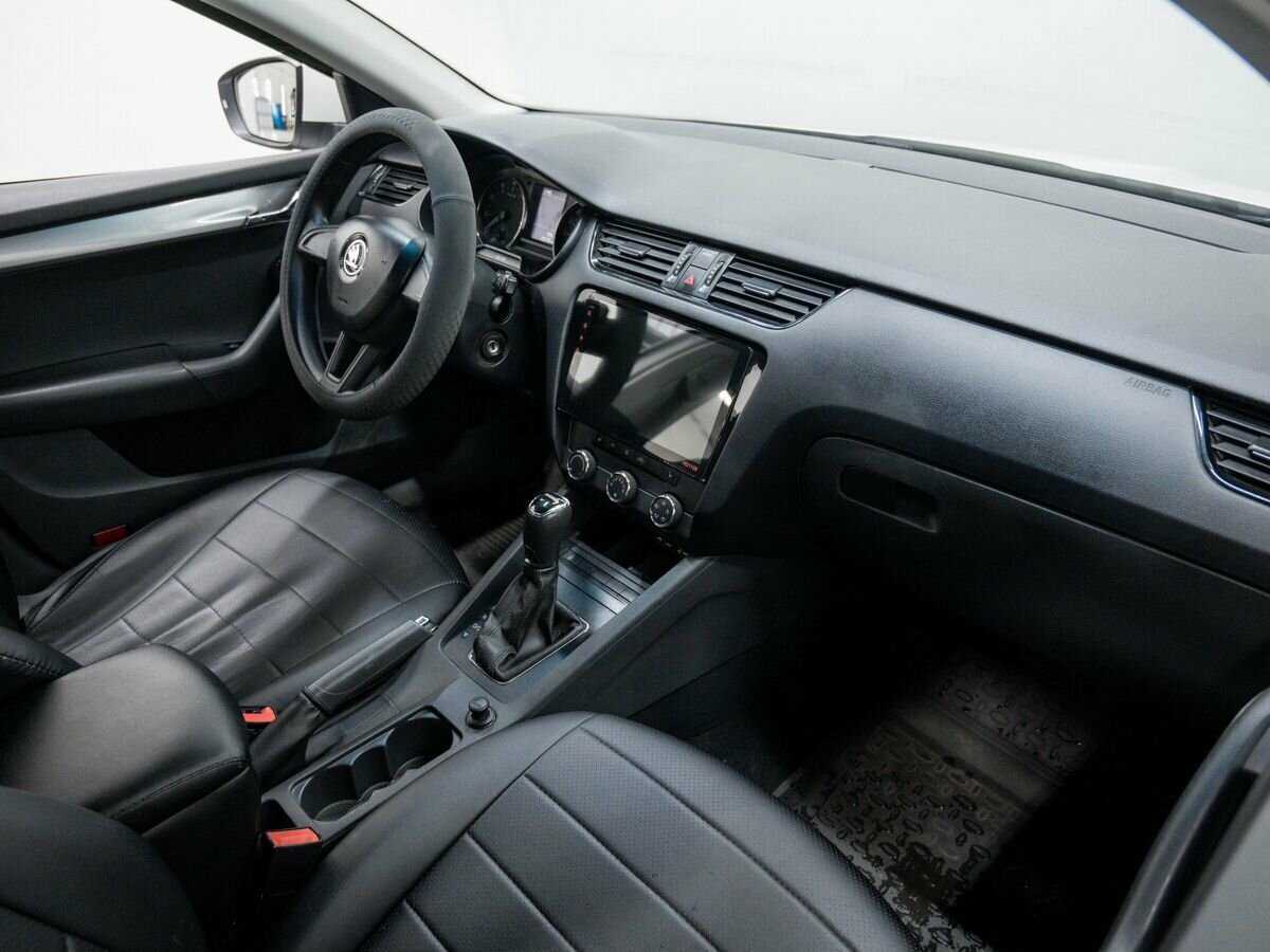 Skoda Octavia 2017 года с пробегом. Фото: #6