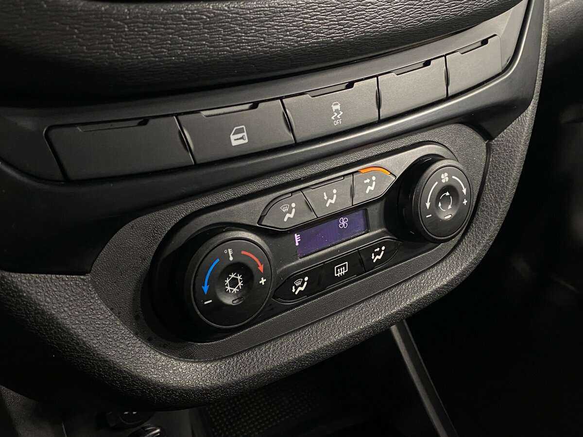 Lada (ВАЗ) Vesta 2021 года с пробегом. Фото: #11