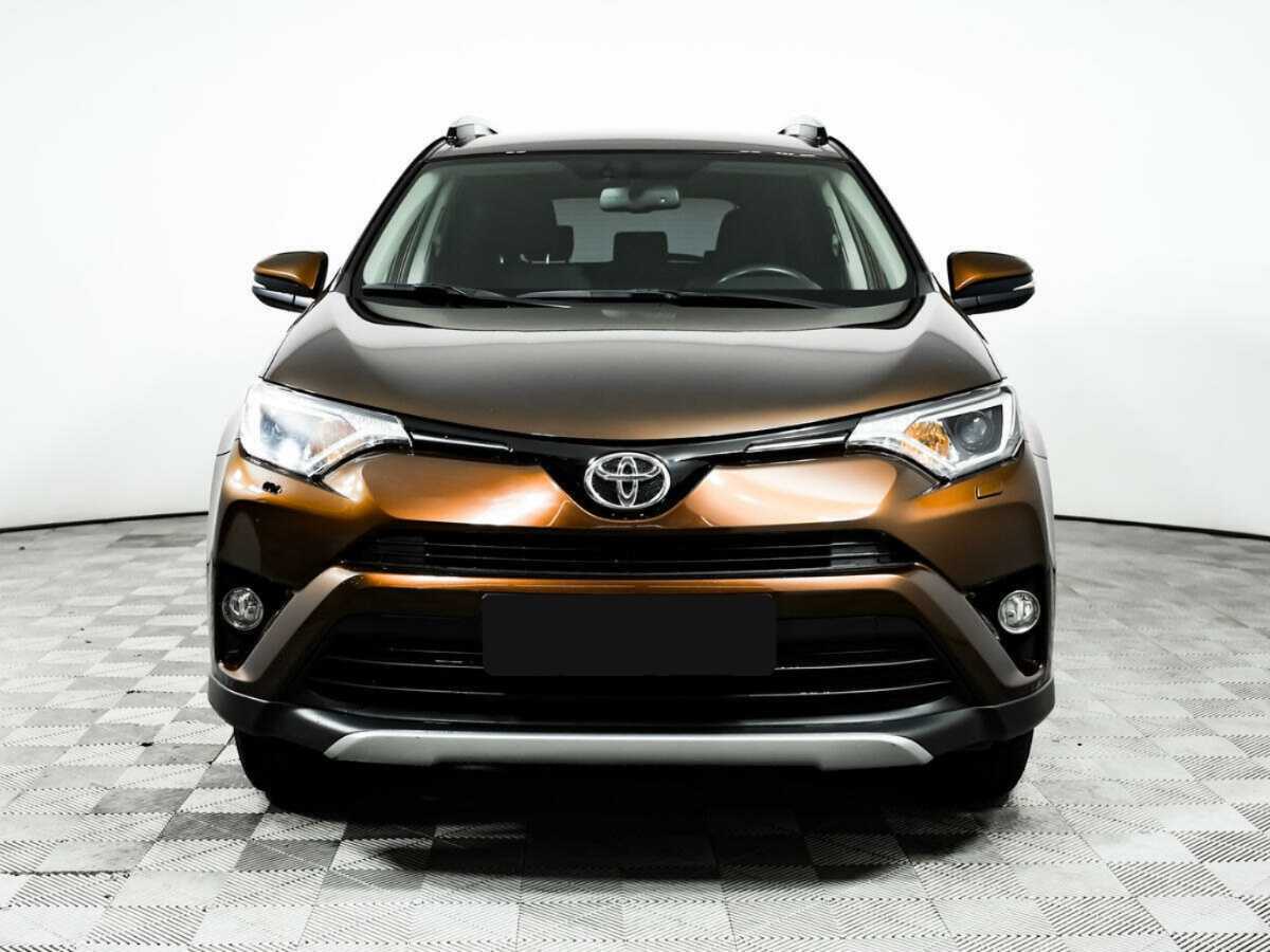 Toyota RAV4 2017 года с пробегом. Фото: #1