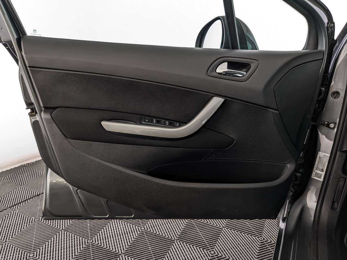 Peugeot 408 2013 года с пробегом. Фото: #18