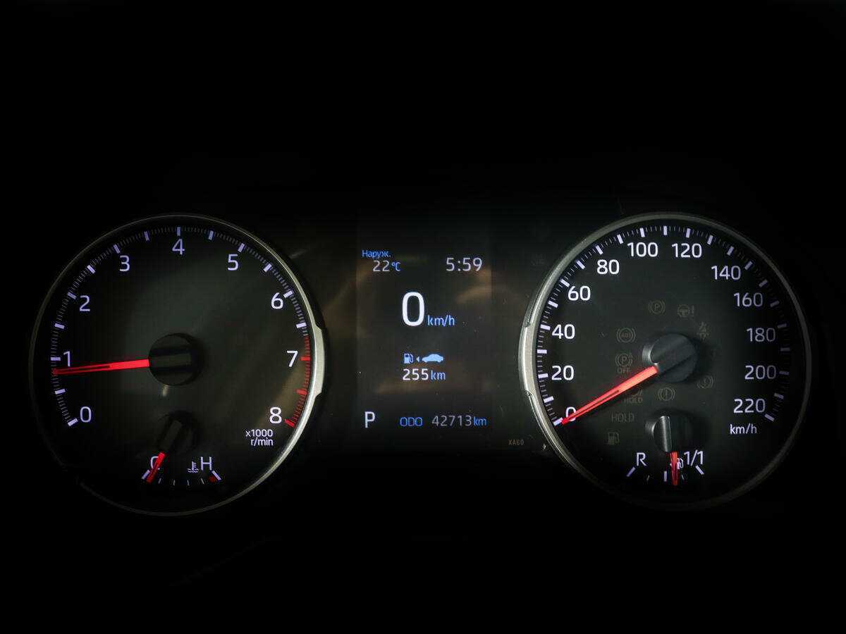 Toyota RAV4 2019 года с пробегом. Фото: #8