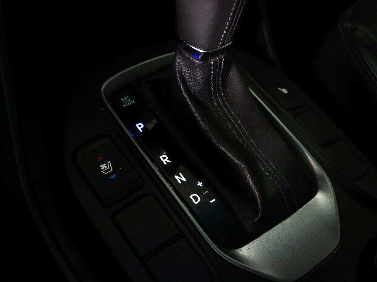 Hyundai Santa Fe 2013 года с пробегом. Фото: #18