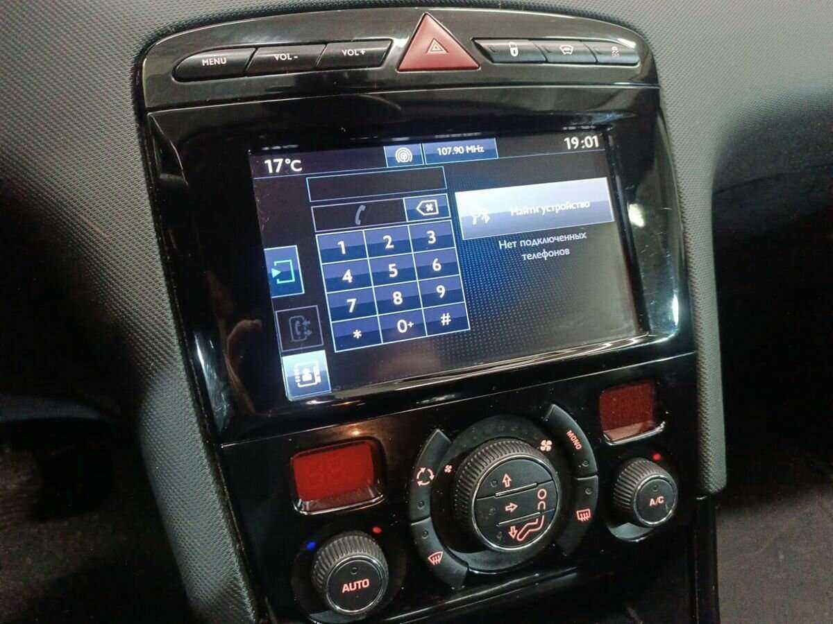 Peugeot 408 2018 года с пробегом. Фото: #12