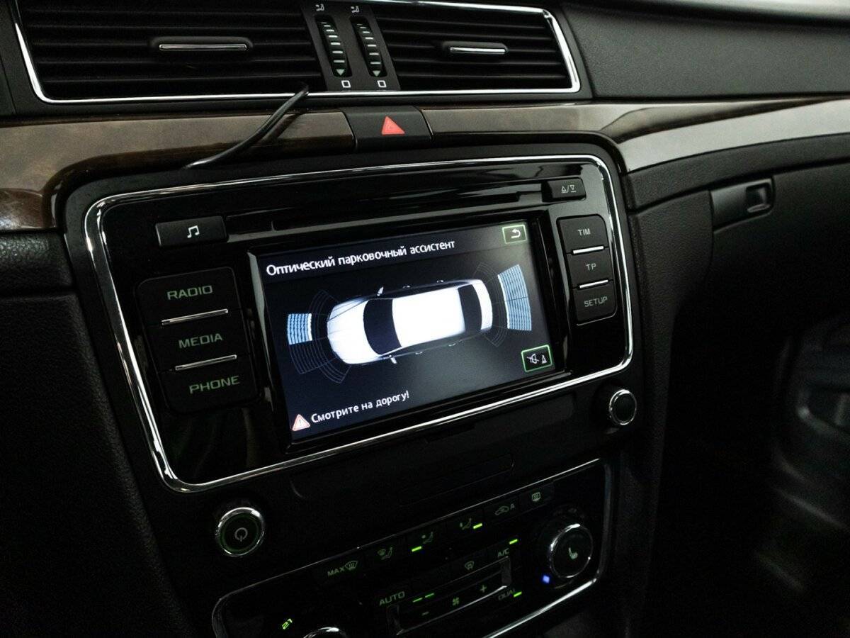 Skoda Superb 2013 года с пробегом. Фото: #17